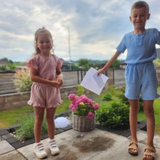 Začiatok prázdnin… a zároveň štart nášho e-shopu! ☀️🎉 Deti skáču od radosti a my v Lienkovo.sk tiež ❤️ V ponuke máme...